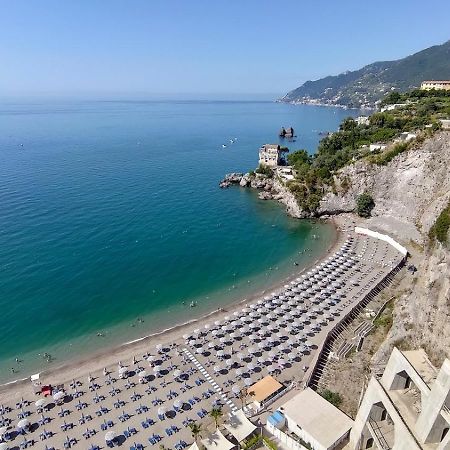 Diana Apartment Salerno Bagian luar foto